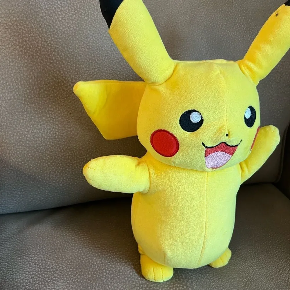 Pokémon talking moving plush pikachu